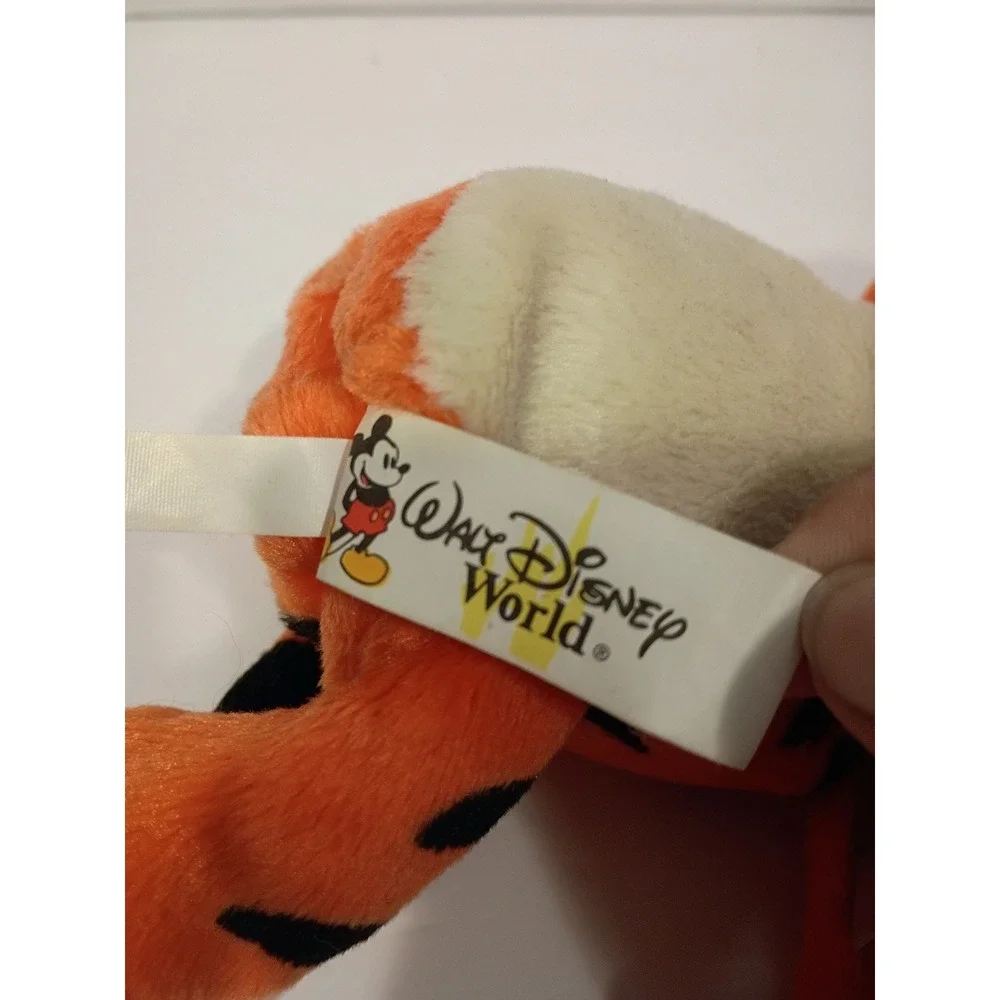 Walt Disney World Tigger Plush Winnie the Pooh Stuffed Animal Orange BlackStripe